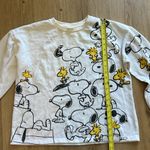 PEANUTS Snoopy and Woodstock crewneck sweater size large White Photo 5