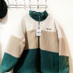 Aelfric Eden Three-color Patchwork Sherpa Winter Coat Photo 5