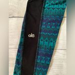 Alo Yoga Illusion 3 Leggings Black/Teal Green Tribal Abstract Print Size Small Photo 5