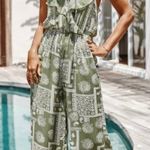 Bohemian Jumpsuit Light Green W/ Ruffles Wide leg Size XL Photo 4