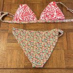 Maaji Vibrant Floral Swimwear reversible, bikini size medium Photo 1