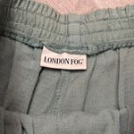 London Fog  Sage Green Women's Bermudas size S Photo 1