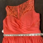 Woman’s A Photo 6