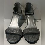 Bandolino  Madia‎ Silver Heeled Open Toe Ankle Strap Dress Sandals Size 9 Photo 3