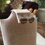 Vintage Floral Print Clip On Earrings
Preowned good condition no flaws Photo 0