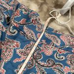 Ann Taylor LOFT Women’s Blue Print Shorts – Size 8 EUC  Photo 2