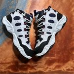 Brooks High Top Sneakers Photo 2