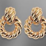 CLT Boutique Chunky Twist Like Earrings Screw Photo 0