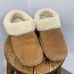 Eddie Bauer  Shearling Classic Slippers Size 9 Medium Tan House Photo 0