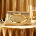 Elegant & Chic Gold evening clutch bag with gold handle Photo 2