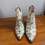 1. State NWOT  Kelte Pointed Toe Ankle Bootie Snake Skin Block Heel Side Zip 7.5 Photo 2
