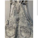 No Boundaries Denim Overalls Shorts Acid Wash Adjustable Straps Pockets Casual‎ Photo 3