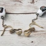 Vintage Clip On Earrings Photo 3