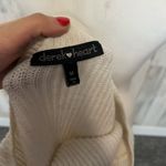 Derek Heart Sweater   Photo 2