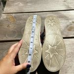 GB  Girls Shoes Size 5M 5 M Floral Slip On Sneakers Rhinestones Beaded Pearls Photo 7