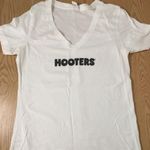 Hooters B75 Womens  lightweight v-neck T-shirt White Size Medium Photo 0