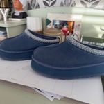 UGG  Tazz Slippers Platform Photo 2