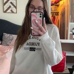 SheIn Sweatshirt Photo 0