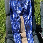 Alo Yoga  - Airbrush Leggings in Blue Snake Python - Size Small Photo 8