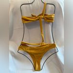 WDIRARA One Piece Cheeky Swimsuit Twist Front Asymmetrical Monokini Yellow Large Photo 1