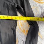 Lululemon  black swiftly relaxed fit size 8 Photo 3