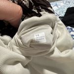 Lululemon  Hotty Hot Shorts 4" Photo 2