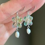 Handmade quality Czech glass flower beads & natural shell pearls dangle earrings🩵💚 Photo 2