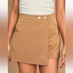 Lulus Lulu’s Keeping Things Casual Camel Faux Wrap Skort Size Large Shorts Skirt Photo 1
