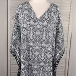 GOOD TIMES Beach Coverup/Caftan Black & White Floral Photo 1