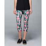 Lululemon  Athletica 8 Wunder Under Crop Full-On Luxtreme Palm Play Floral Stripe Photo 1