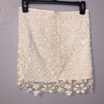 Cream open lace lined Mini pencil skirt Size undefined Photo 3