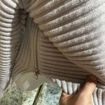 Varley   pull over sweater Photo 5