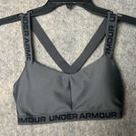 Under Armour  Woman Size Medium‎ Gray Sports Athletic Bra Photo 0