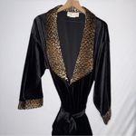 Regency Goth Velvet Robe with Cheetah Leopard Lapel‎ Black Size M Photo 3