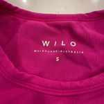Wilo The Label Hot Pink Workout‎ Tank Top Crop Top size small Photo 2