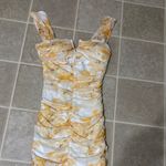 Chic Strapless Floral Dress in Cream and Gold Yellow Photo 3
