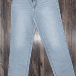 Universal Threads Universal Thread Women's Denim Straight Leg Jeans Photo 0