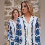 ZARA  ZW Collection Flowy Silky Button Down  Collar Shirt Blue White Oversized XS Photo 8