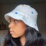 SheIn Floral White Bucket Hat  Photo 0