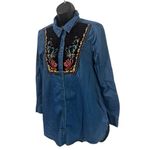 Holding Horses  Embroidered Western Button Up Shirt Womens Size 6 Boho Cowgirl Photo 4