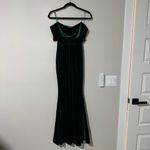 Petal and Pup Adair Off Shoulder Maxi Emerald Green Size XS Photo 1