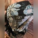 Loft Flower 3/4 Pants. Size Petite/Small. Adjustable Drawstring Waistband. Photo 3