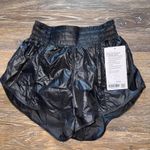 Lululemon Hotty Hot Short High Rise 4” Matte Sheen, Black Size 2 NWT Photo 2