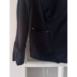 Nike  running women's top size small, zipper pocket Photo 4