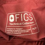 FIGS  Kade Cargo Scrub Pants Size Medium Petite Style T21004P PO 1450 Burgundy Photo 4
