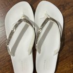 Soludos Sonoma Women's White Flip Flops Photo 1