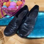 Clarks Black Leather Loafers with Classic Design Photo 0