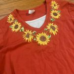 Orange embroidered sunflower v neck x Size L Photo 4