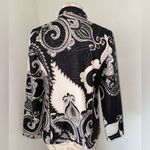 Chico's Zenergy Womens White And Black Paisley Lightweight Jacket-Size 0 Photo 5