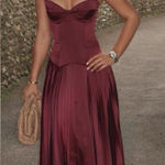 House Of CB  M A-C   'Beau' Wine Pleated Midi Dress NWOT Photo 0